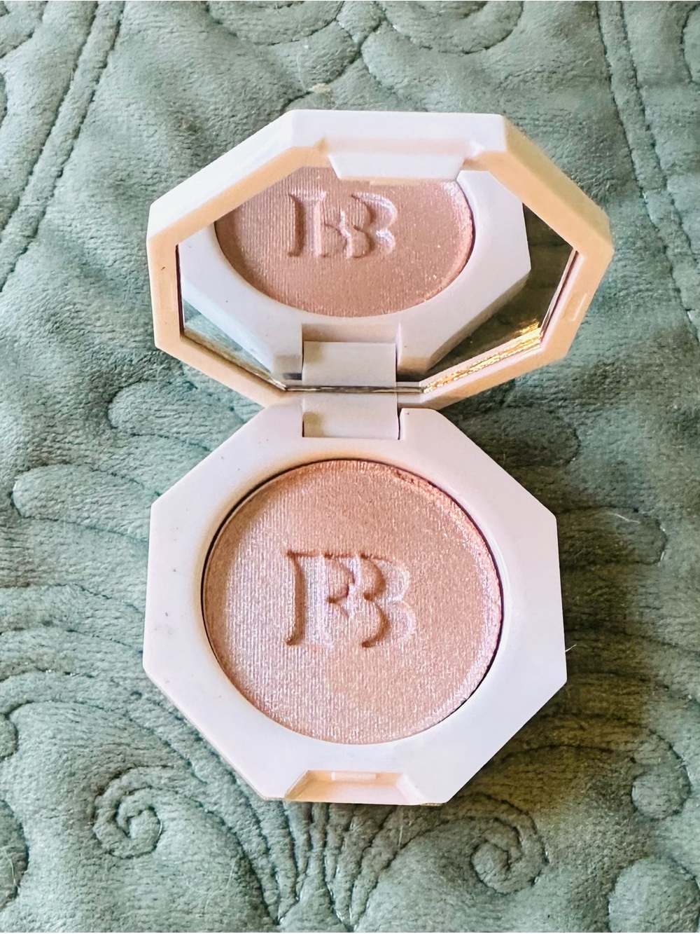 FENTY BEAUTY Luminous Highlighter FIRE CRYSTAL 01 2.2g Small